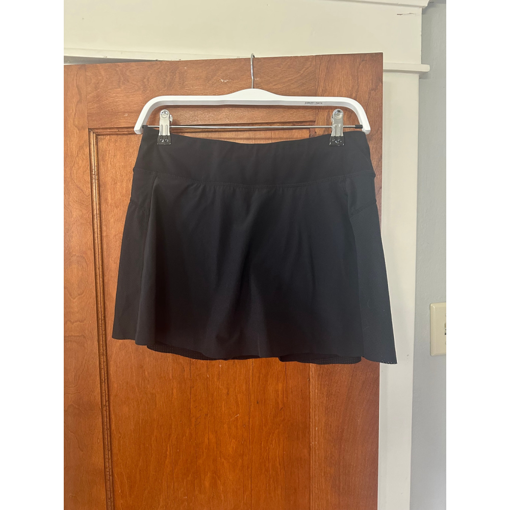 Sweaty Betty Black Power/Swift Performance Skort | M | Built‑In‎ Shorts | EUC
